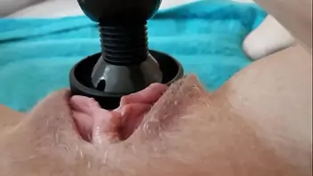 Suck pussy squirting