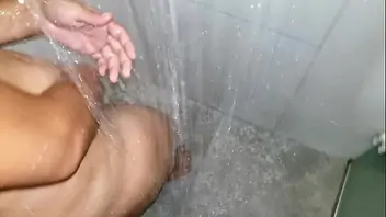 Cuckold shower
