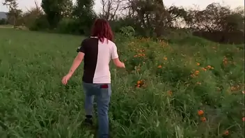 Safada Pequena Colegial Gostosa Grandes Mamas Fodendo Em Uma Colina