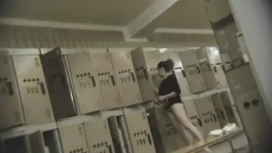 Change room video n 665