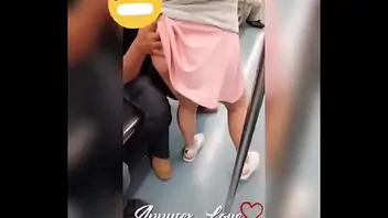 En el metro vagina manoseada bus