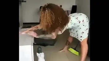 Fucking mom while cleaning thee ground