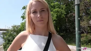 Hot mom isis talk to fuck at real street pickup casting