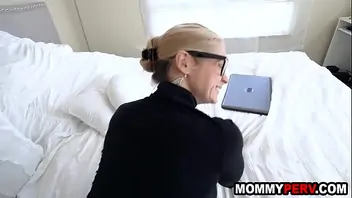 Son watching stepmom showing pussy and ass